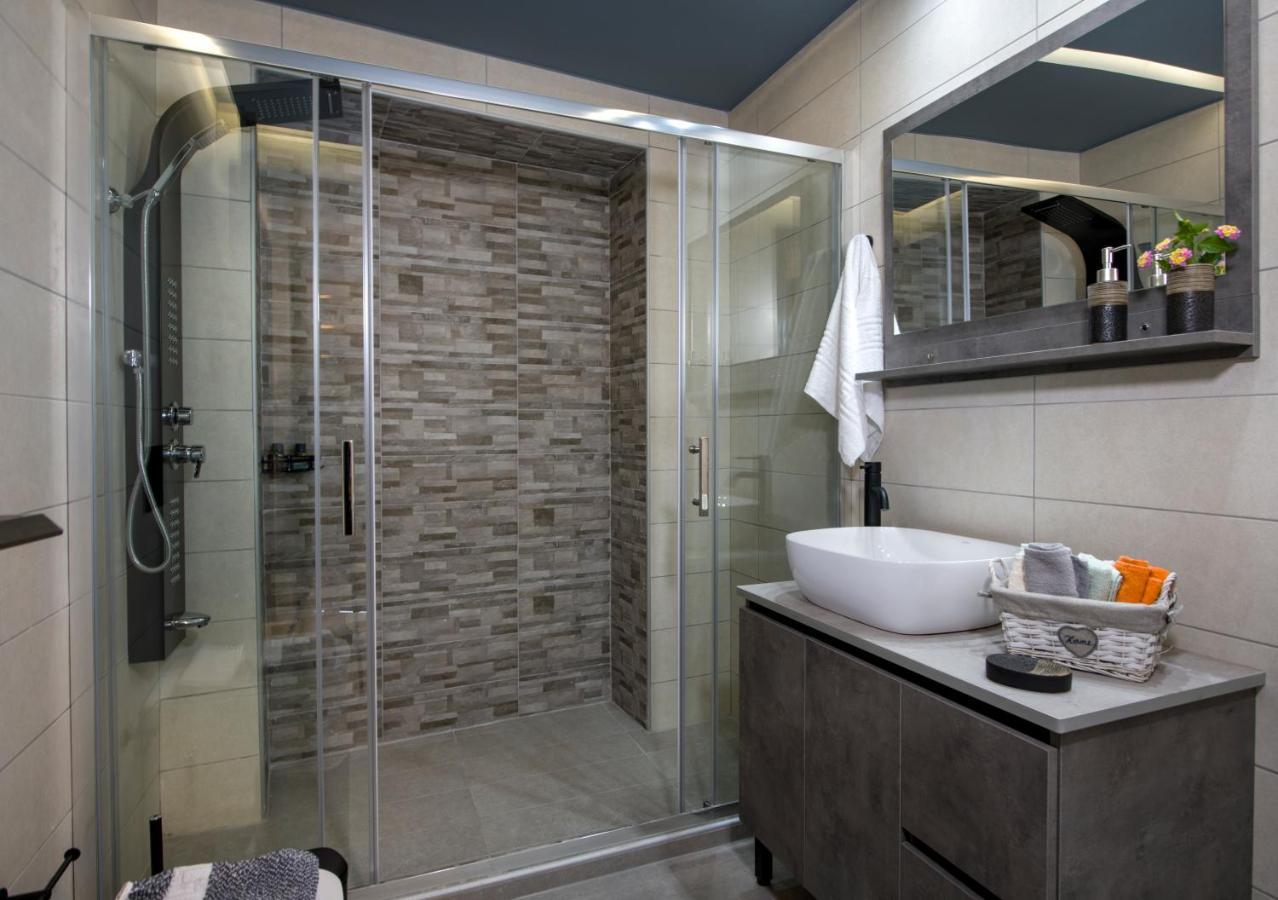 Rena'S Luxury Apartment With Free Private Parking Chania  Zewnętrze zdjęcie